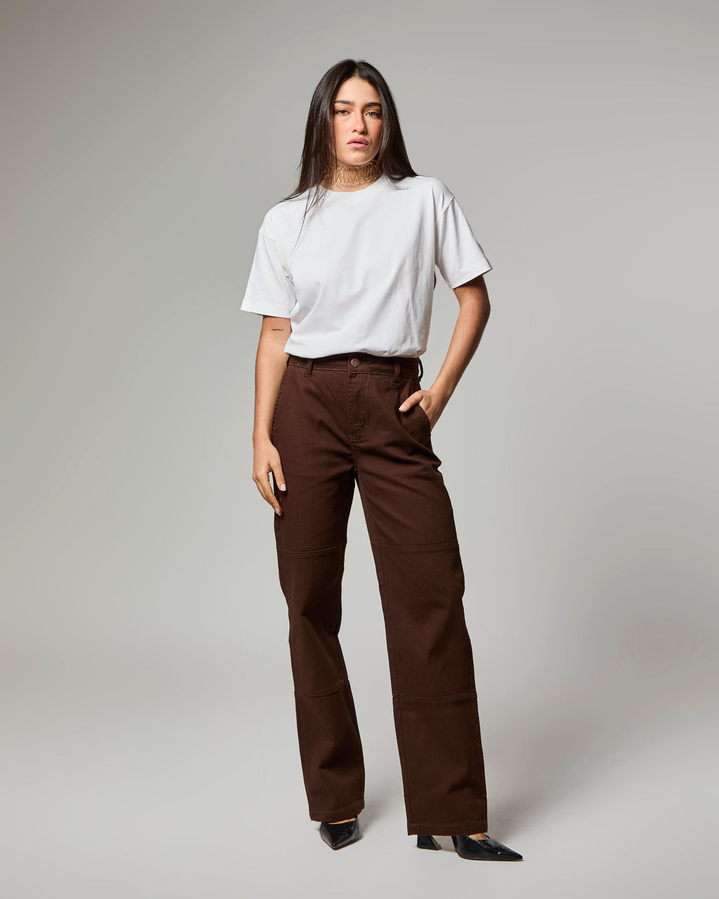 Calça Reta com Textura - Marrom