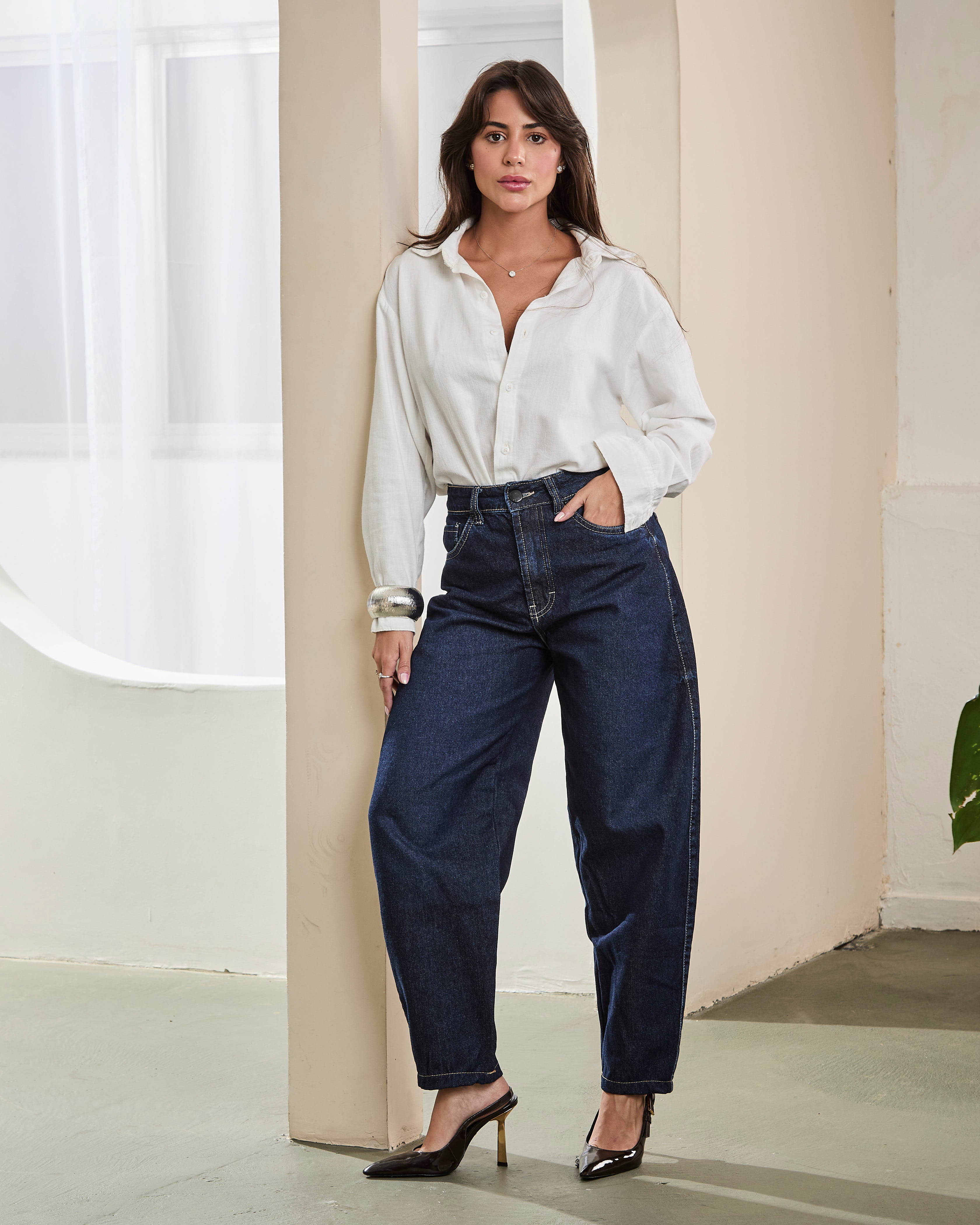 Calça Barrel Kyoto - Jeans escuro Imagem principal do produto