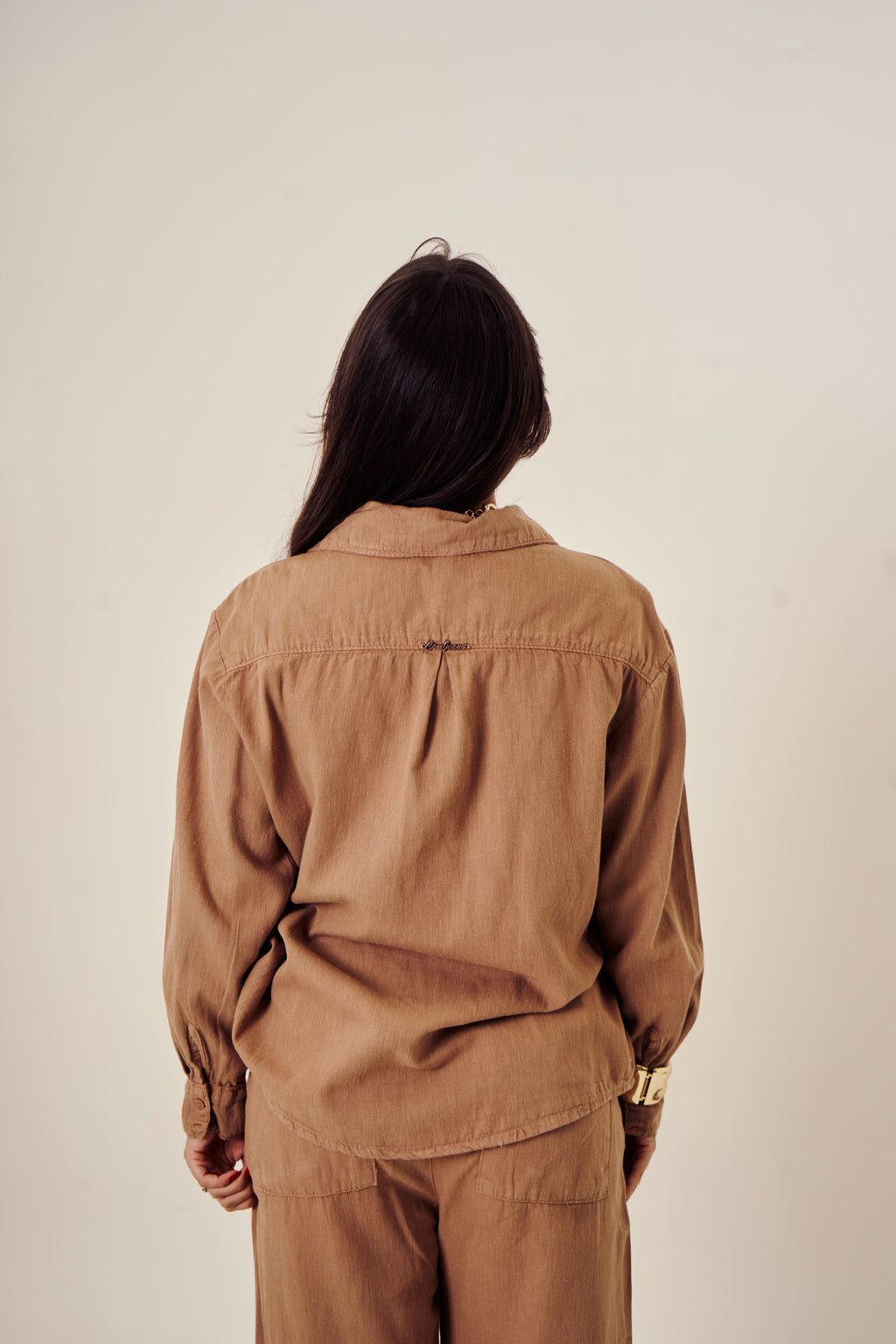 Camisa Viscolinho Marrom Mocha